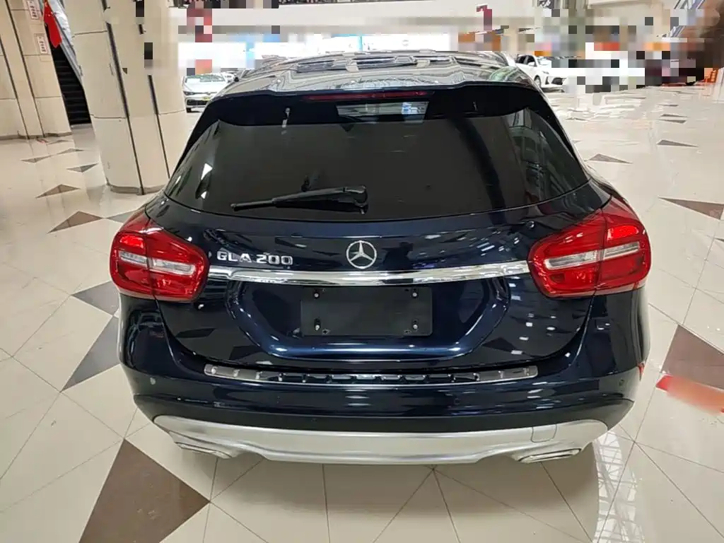 Mercedes-Benz GLA — миниатюра 6