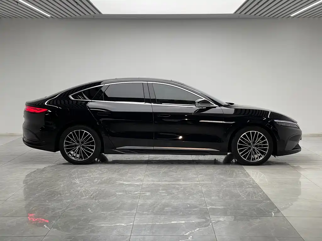 BYD Han — миниатюра 8