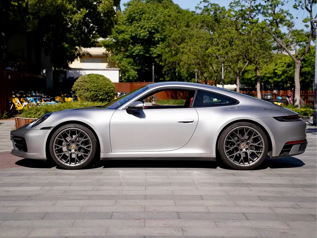 Porsche 911 2022 Carrera 3.0T