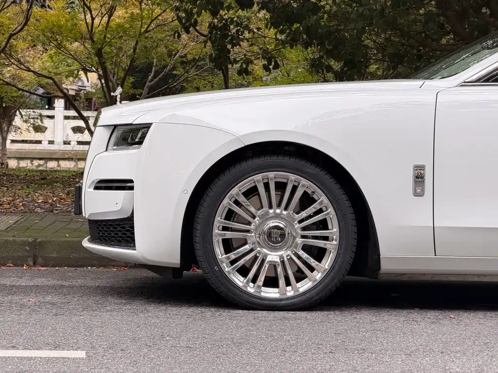 Rolls-Royce Ghost — миниатюра 19