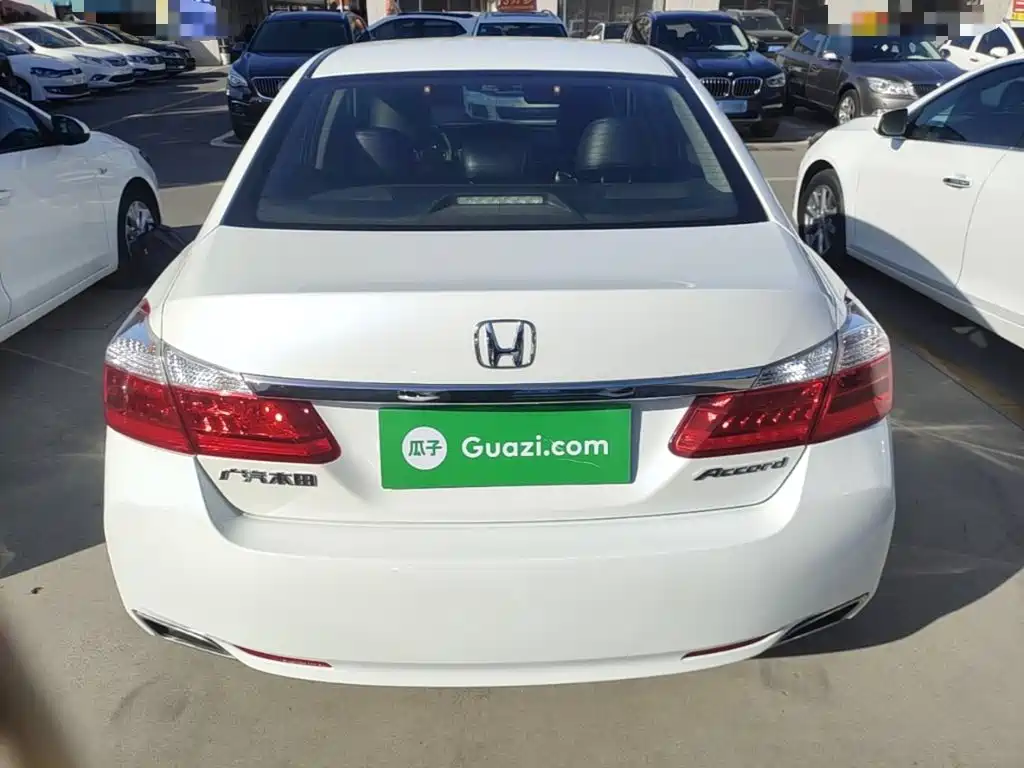 Honda Accord — миниатюра 6