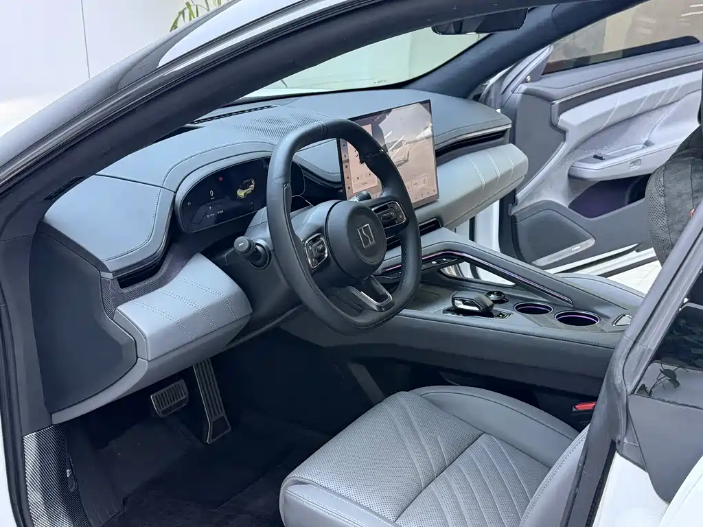 ZEEKR EXTREME KRYPTON 001