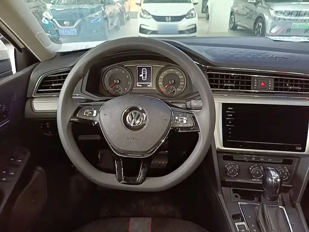 Volkswagen Lamando — миниатюра 11