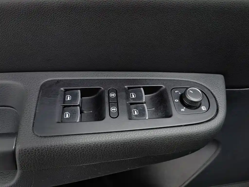 Volkswagen Sharan — миниатюра 9