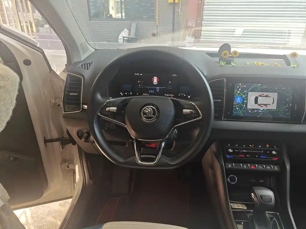 Skoda Karoq — миниатюра 6