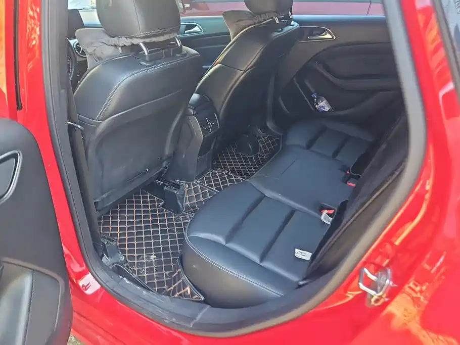 Mercedes-Benz B-Class — миниатюра 11