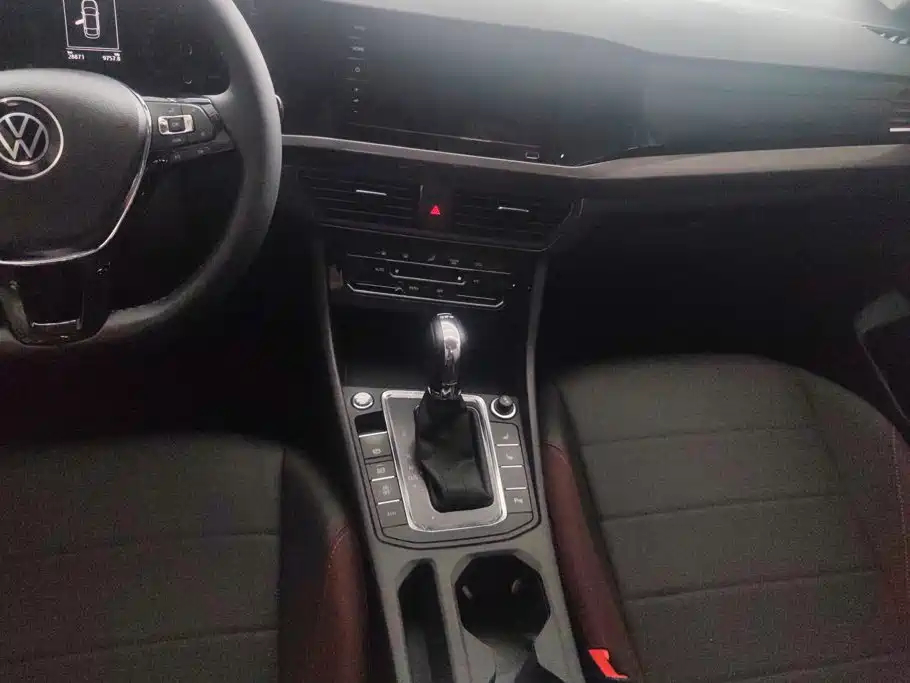 Volkswagen Bora — миниатюра 16