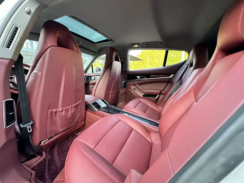 Porsche Panamera — миниатюра 7