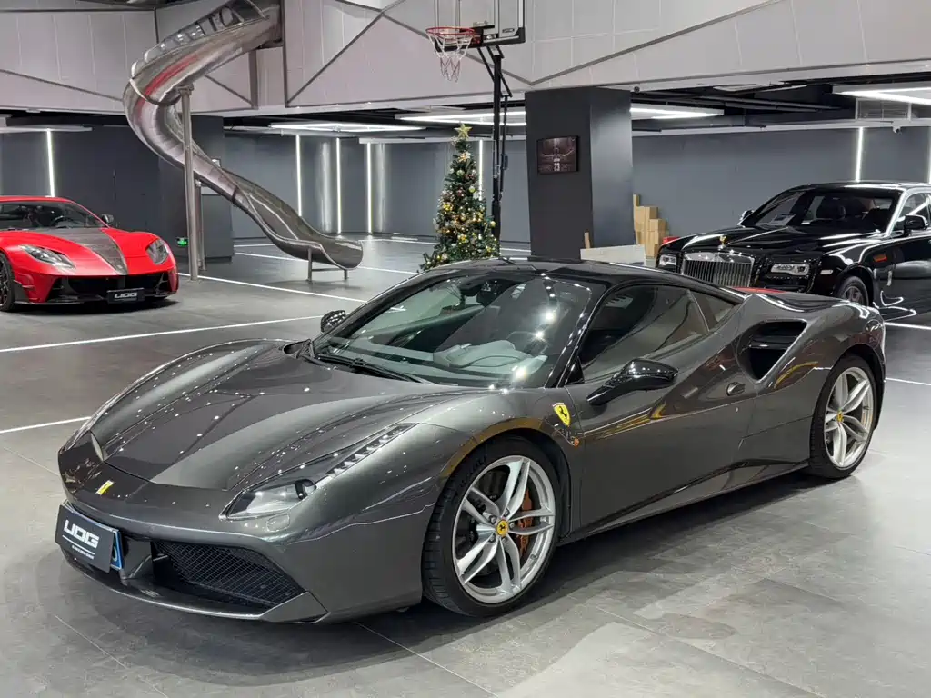 Ferrari 488 2016