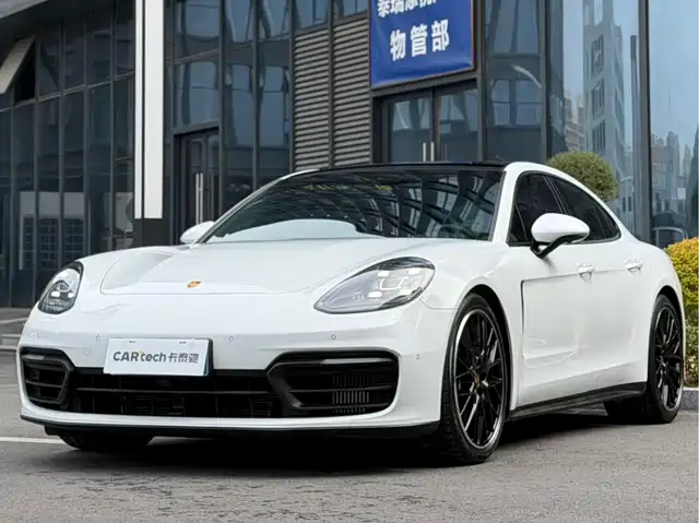 PORSCHE PANAMERA 2024