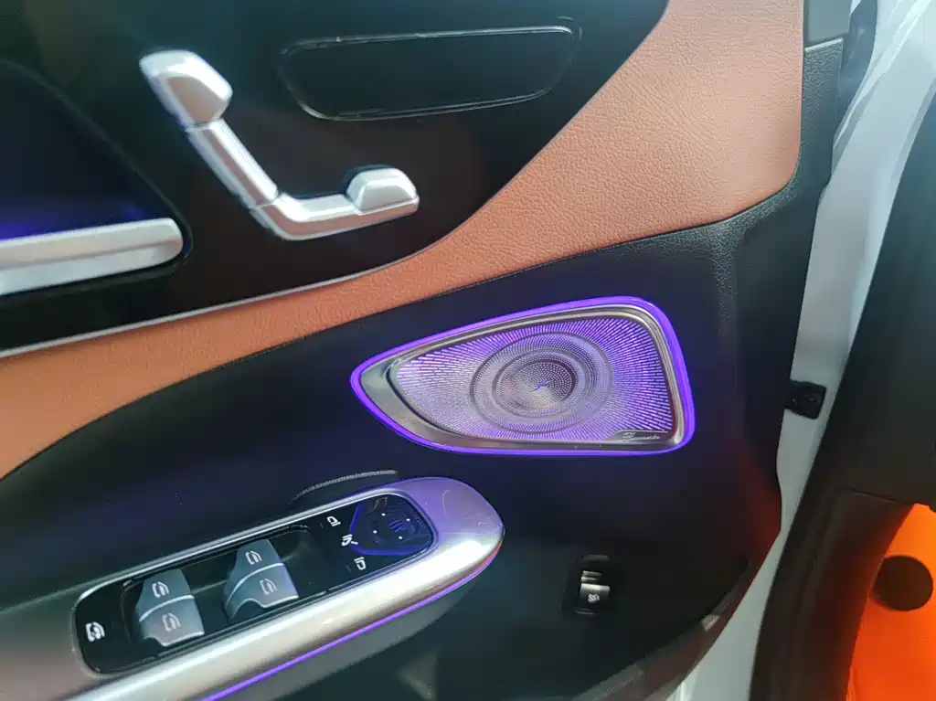 Mercedes-Benz C-Class — миниатюра 5