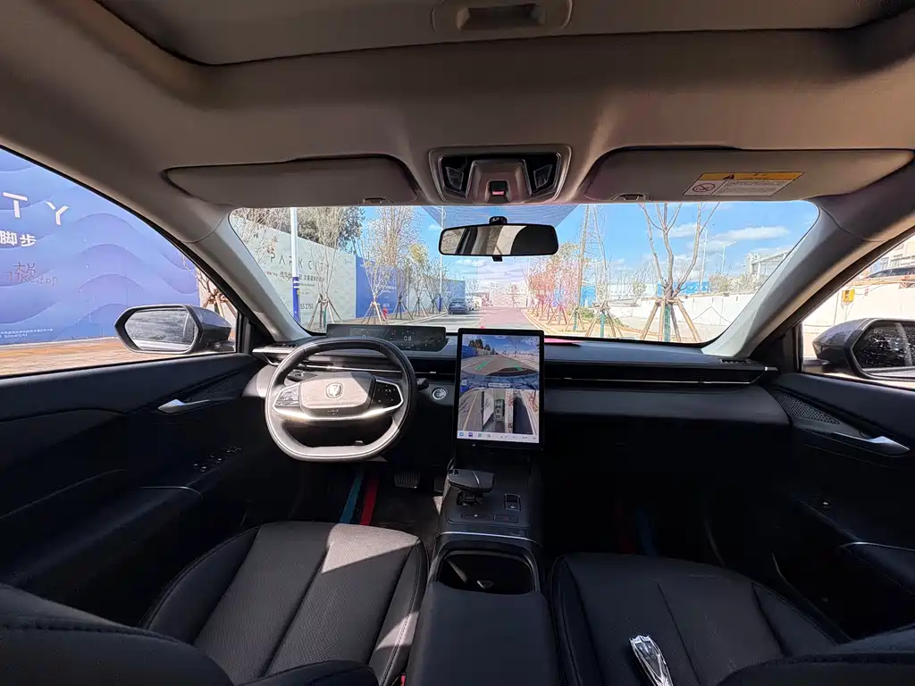Changan Yida — миниатюра 6
