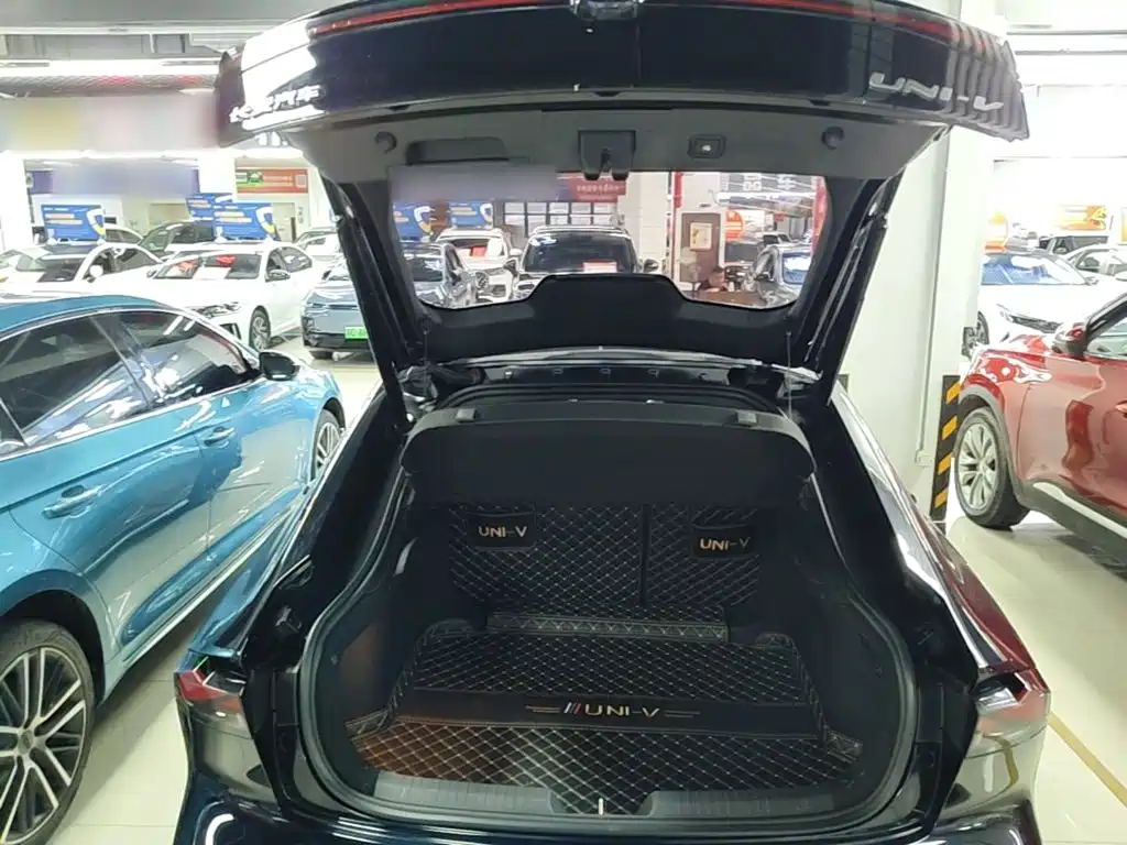 Changan UNI-V — миниатюра 19