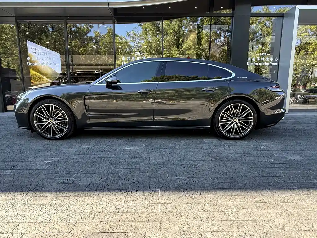 Porsche Panamera — миниатюра 3