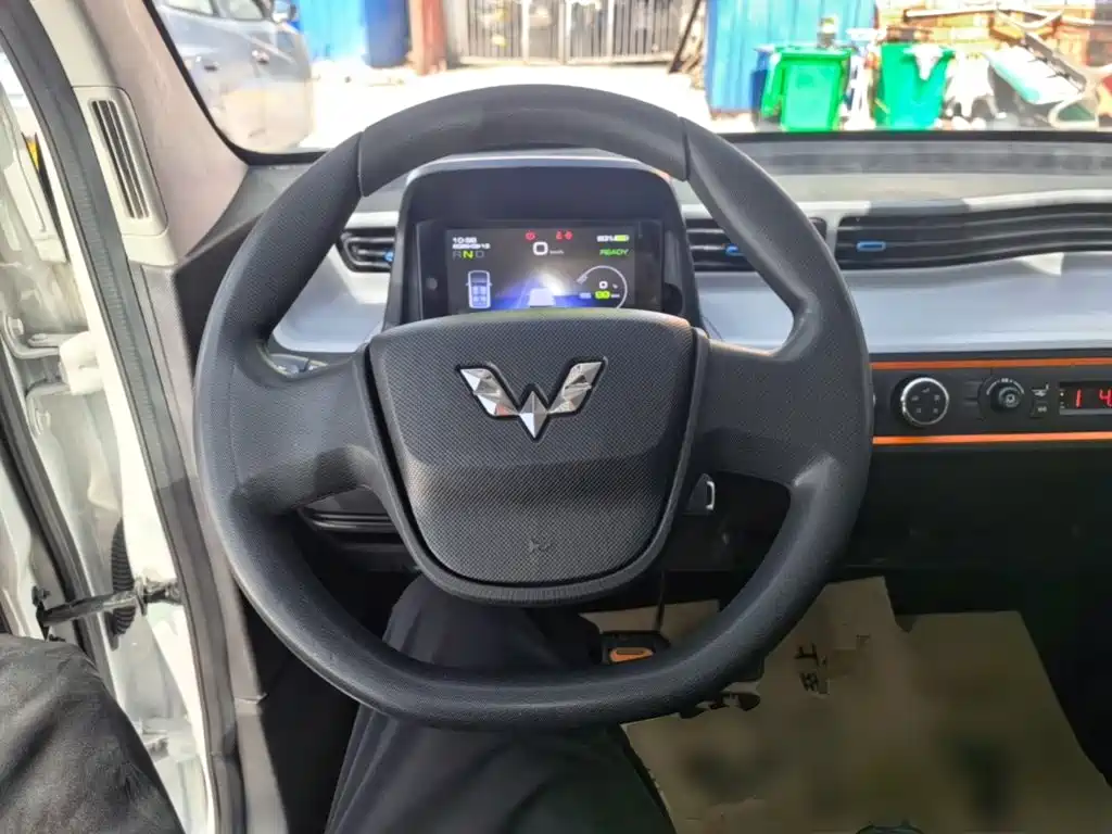 Wuling MINIEV — миниатюра 11