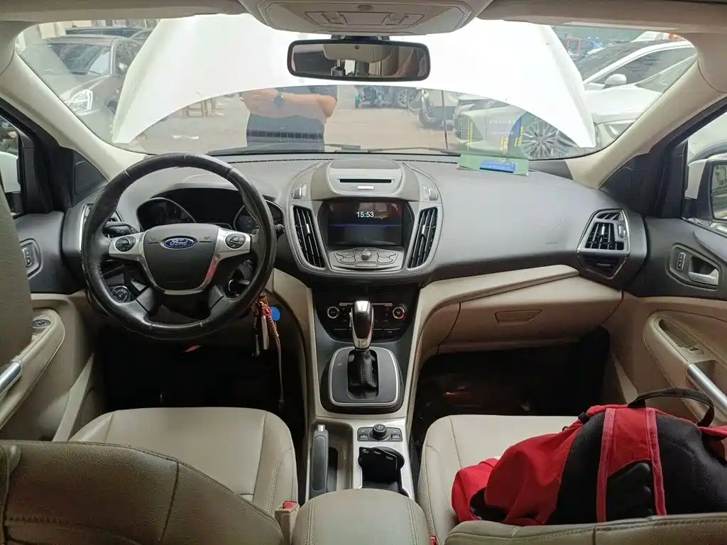 Ford Kuga — миниатюра 10