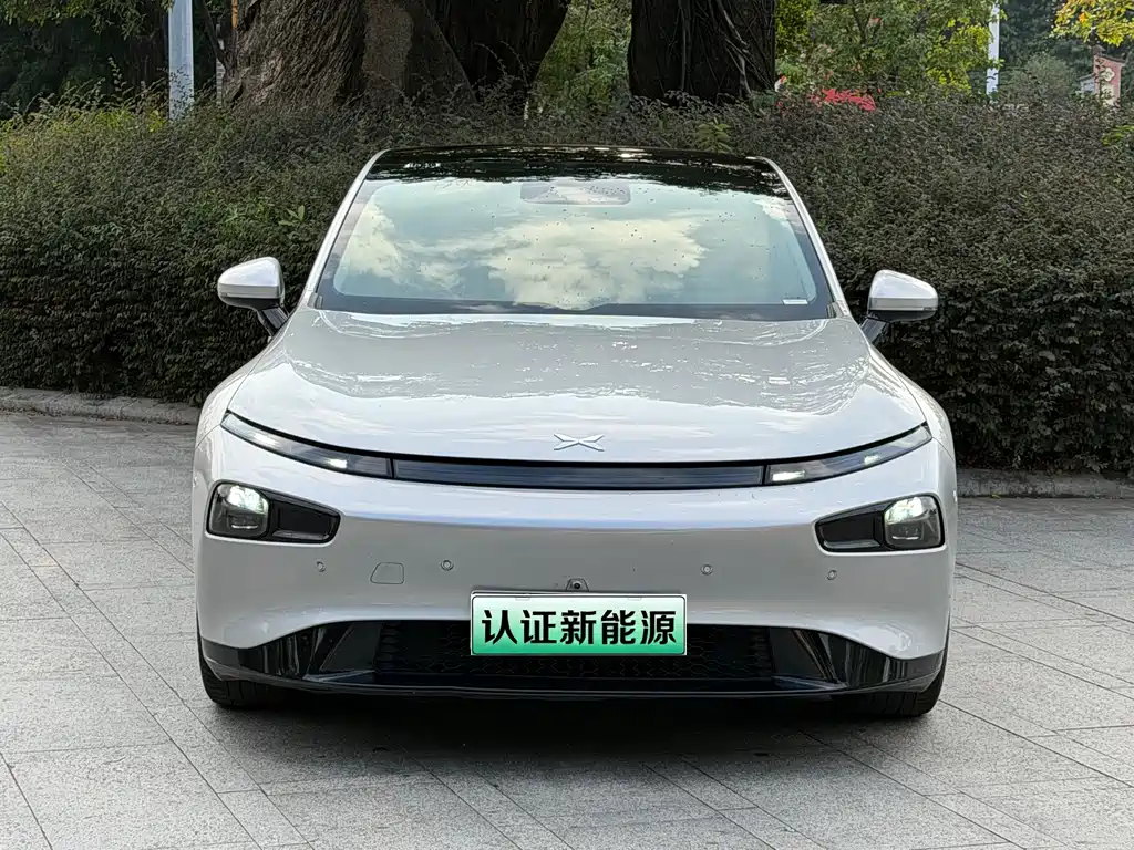 XPeng P7 — миниатюра 2