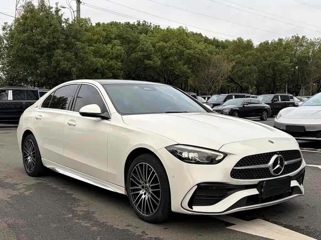 Mercedes-Benz C-Class — миниатюра 3