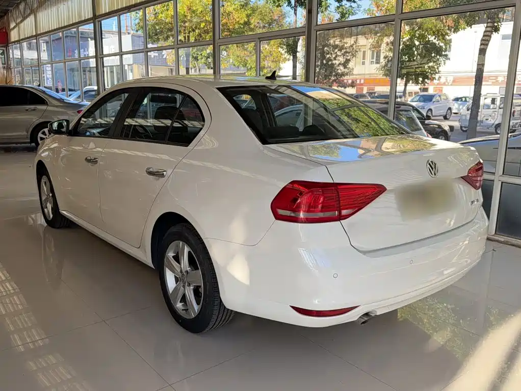 Volkswagen Lavida — миниатюра 7