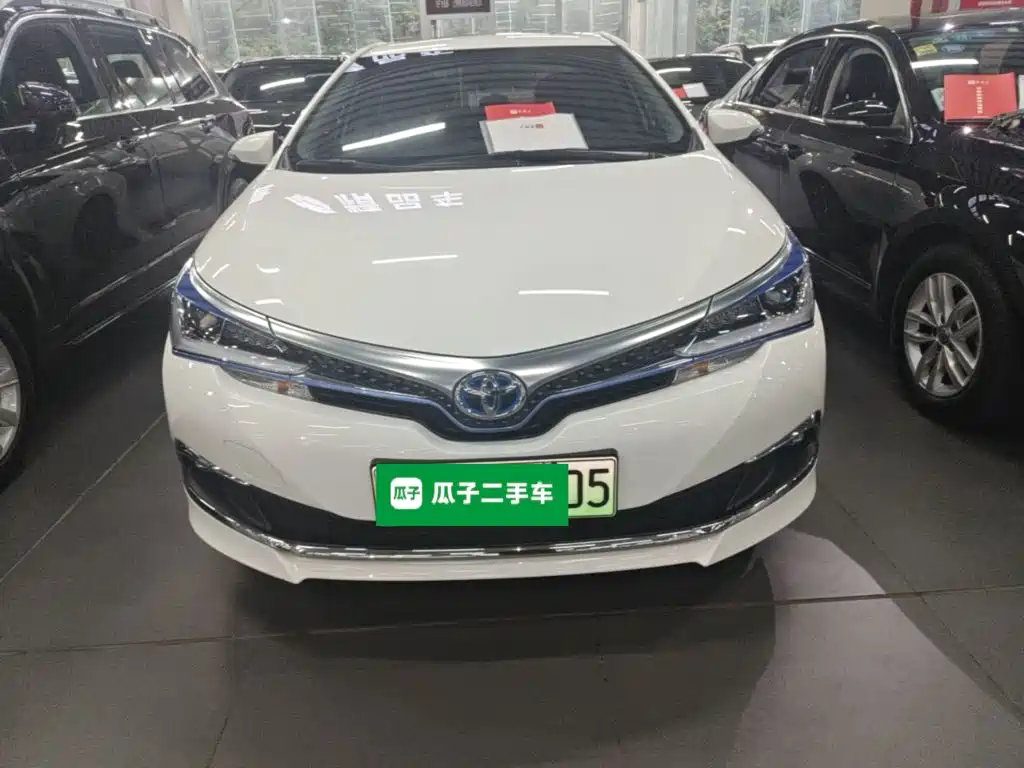 Toyota Corolla Hybrid — миниатюра 3