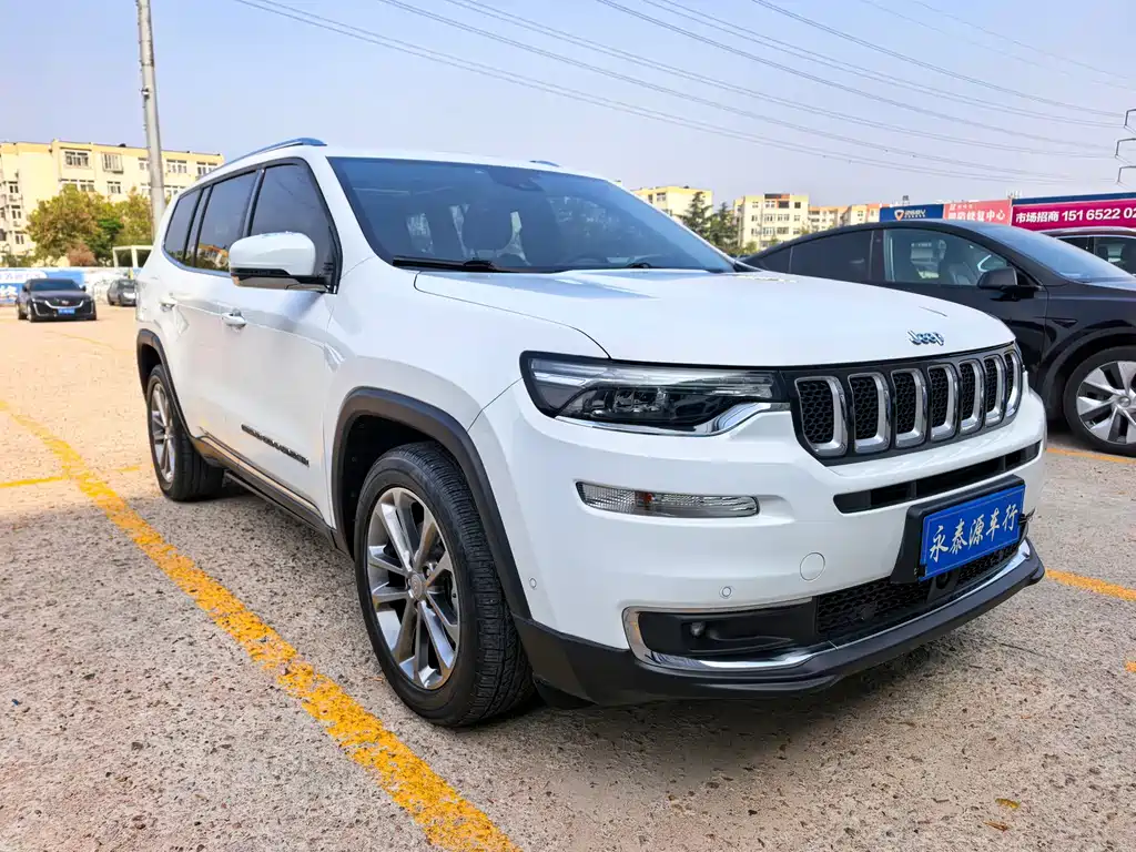 Jeep Grand Commander — миниатюра 3
