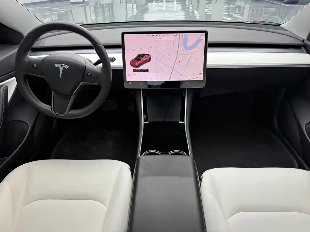 Tesla Model 3 — миниатюра 8