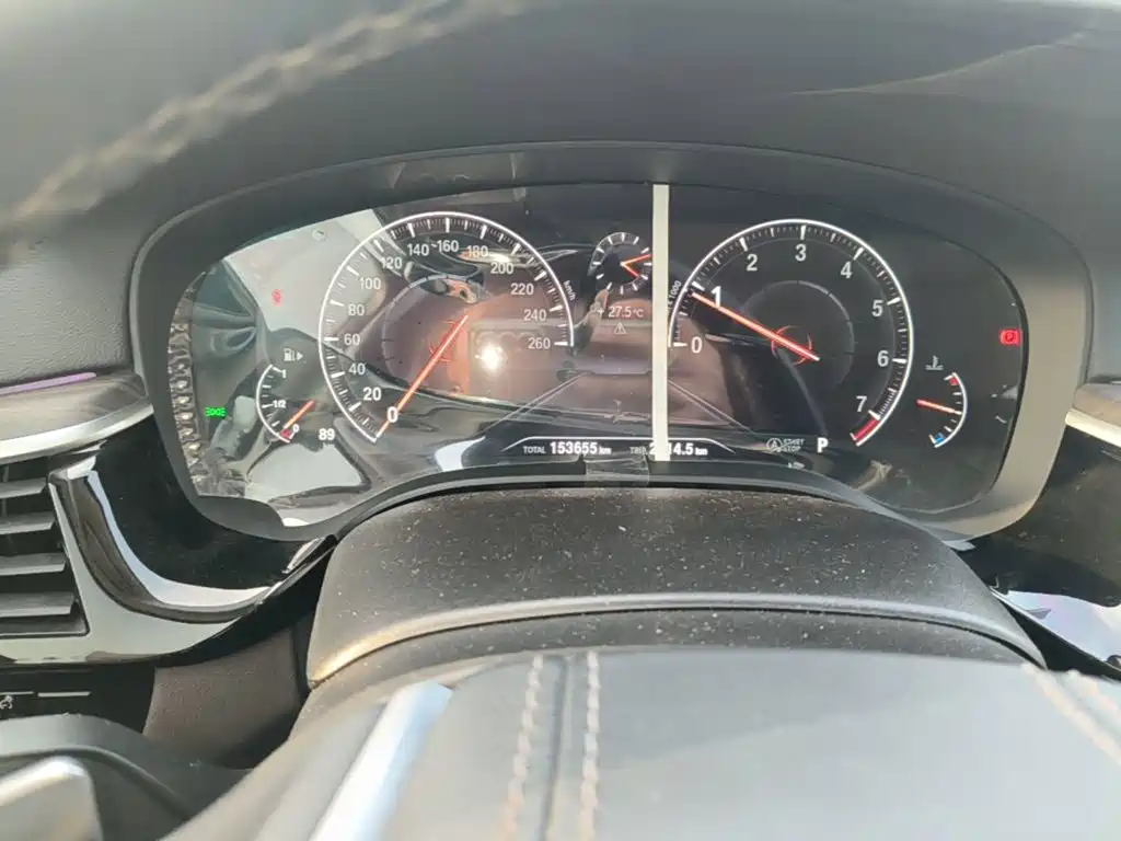 BMW 5 Series — миниатюра 12