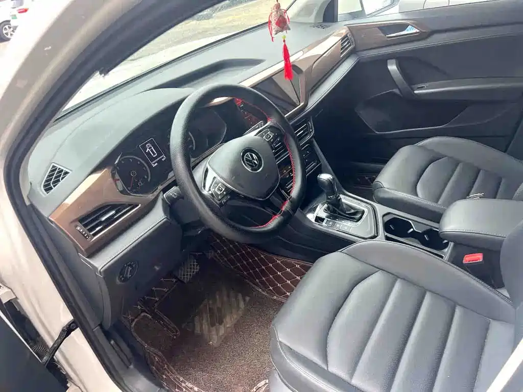 Volkswagen Tharu — миниатюра 4