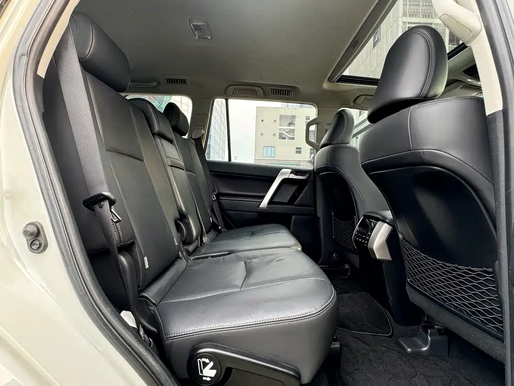 Toyota Prado — миниатюра 10