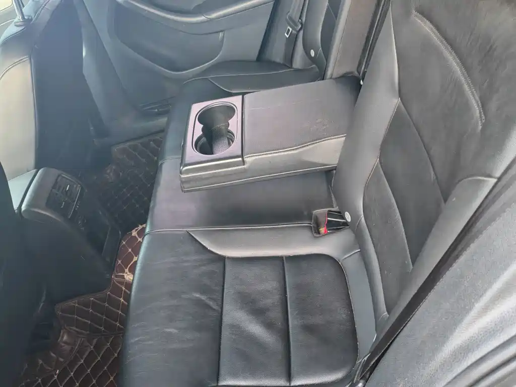 Volkswagen Sagitar — миниатюра 10