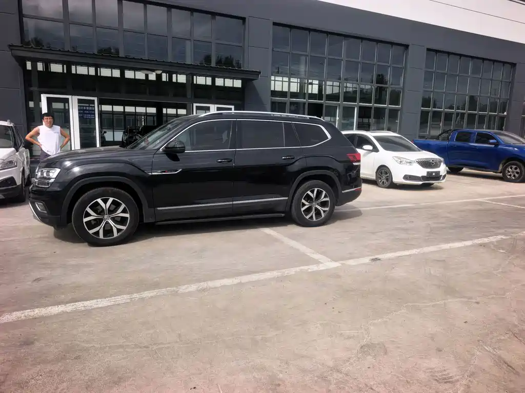 Volkswagen Teramont — миниатюра 4