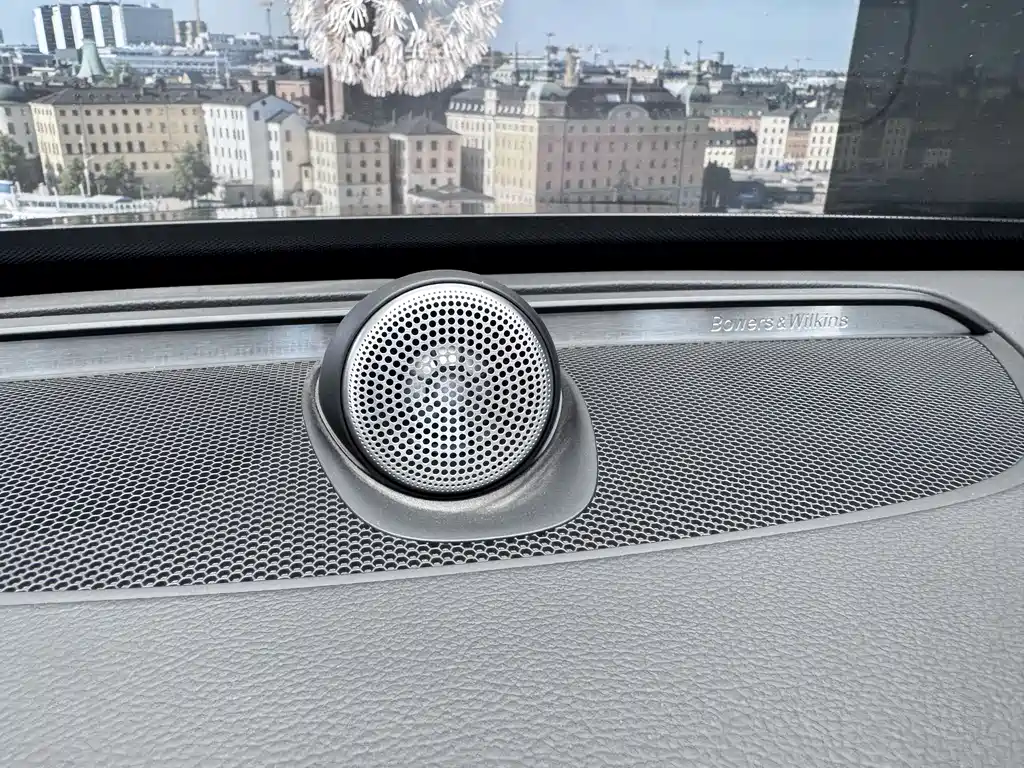 VOLVO XC90 PLUG IN HYBRID