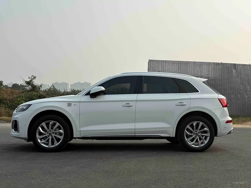 Audi Q5L — миниатюра 4