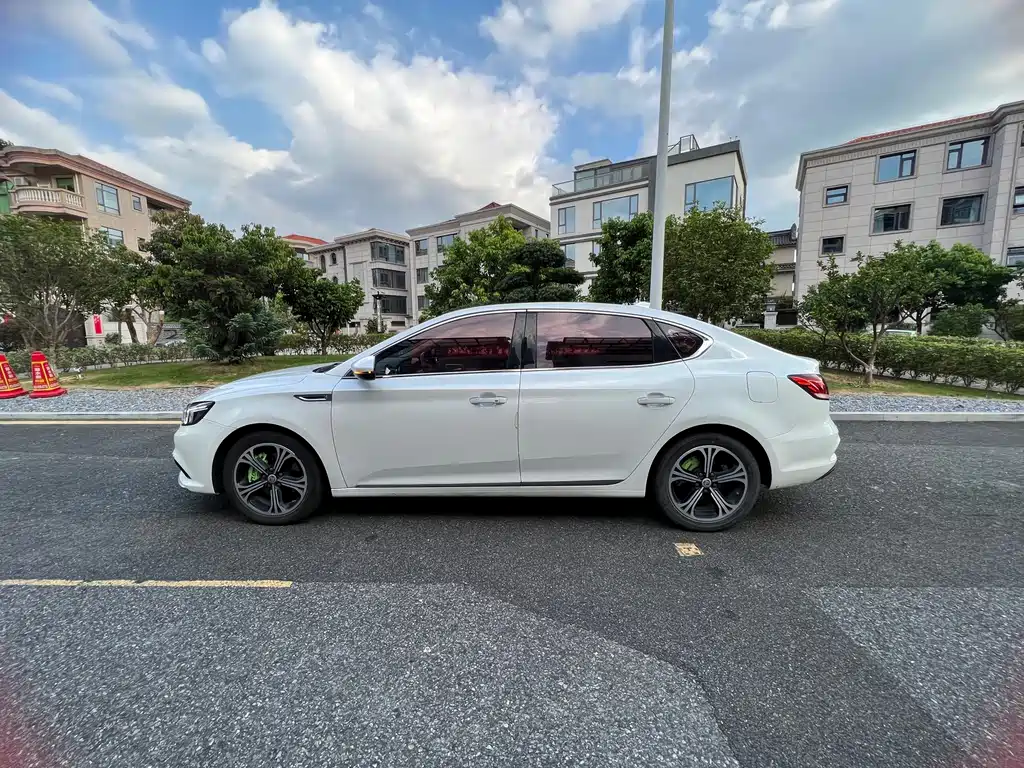 MG 6 New Energy — миниатюра 10