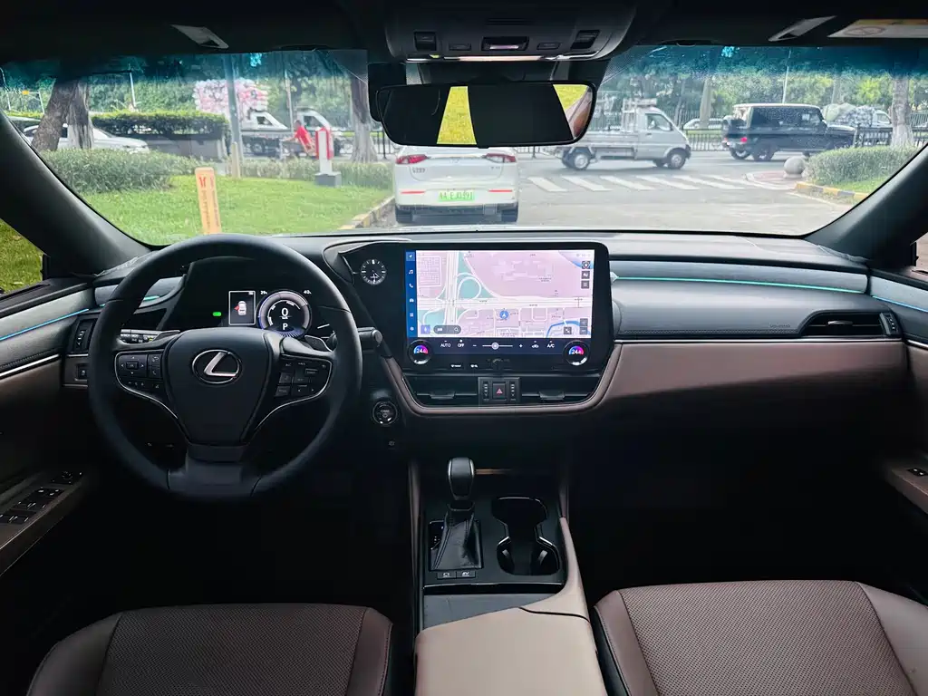 Lexus ES — миниатюра 14