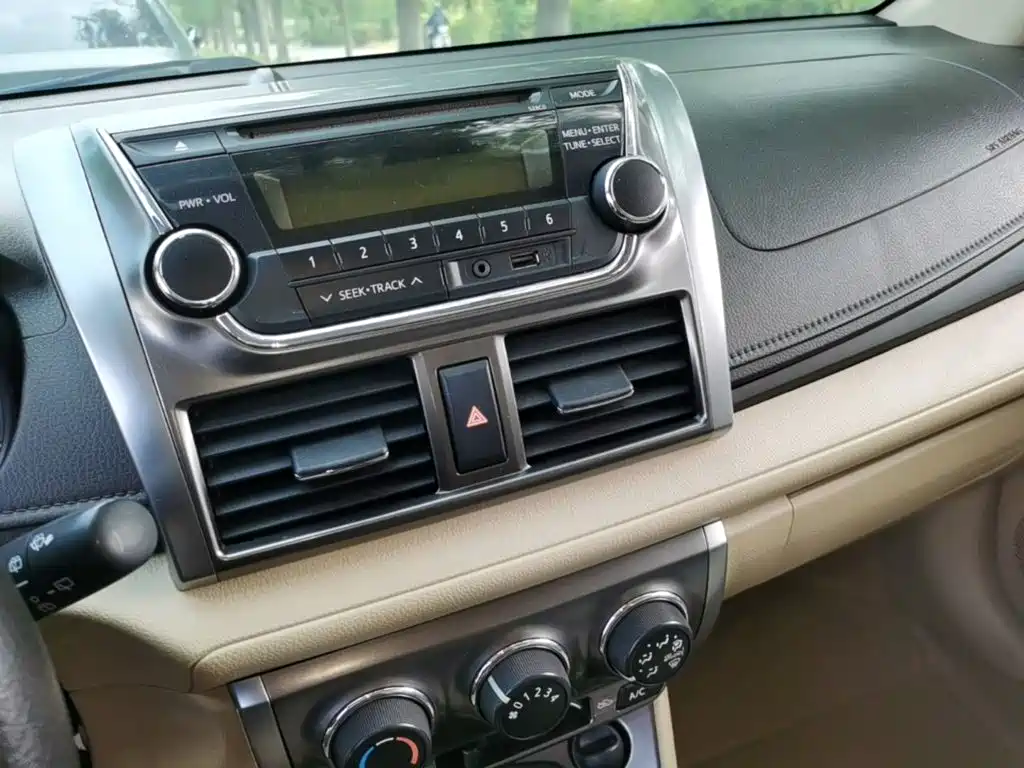 Toyota Yaris L — миниатюра 13
