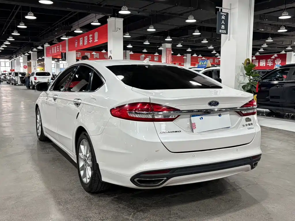 Ford Mondeo — миниатюра 5