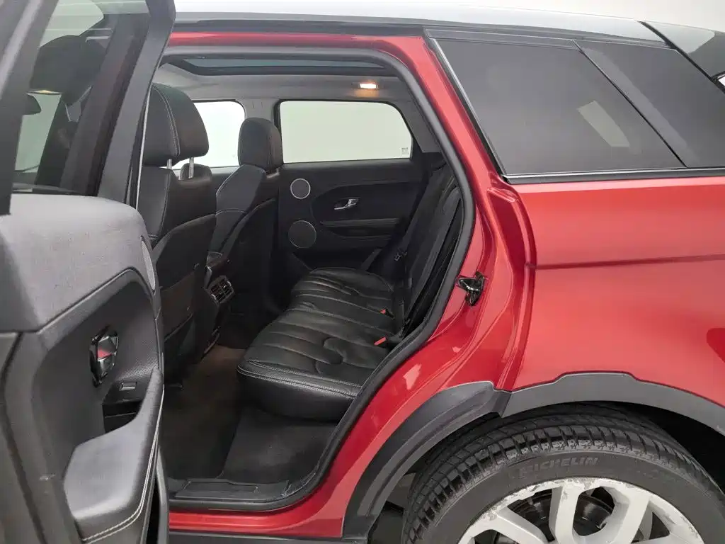 Land Rover Evoque (Import) — миниатюра 15