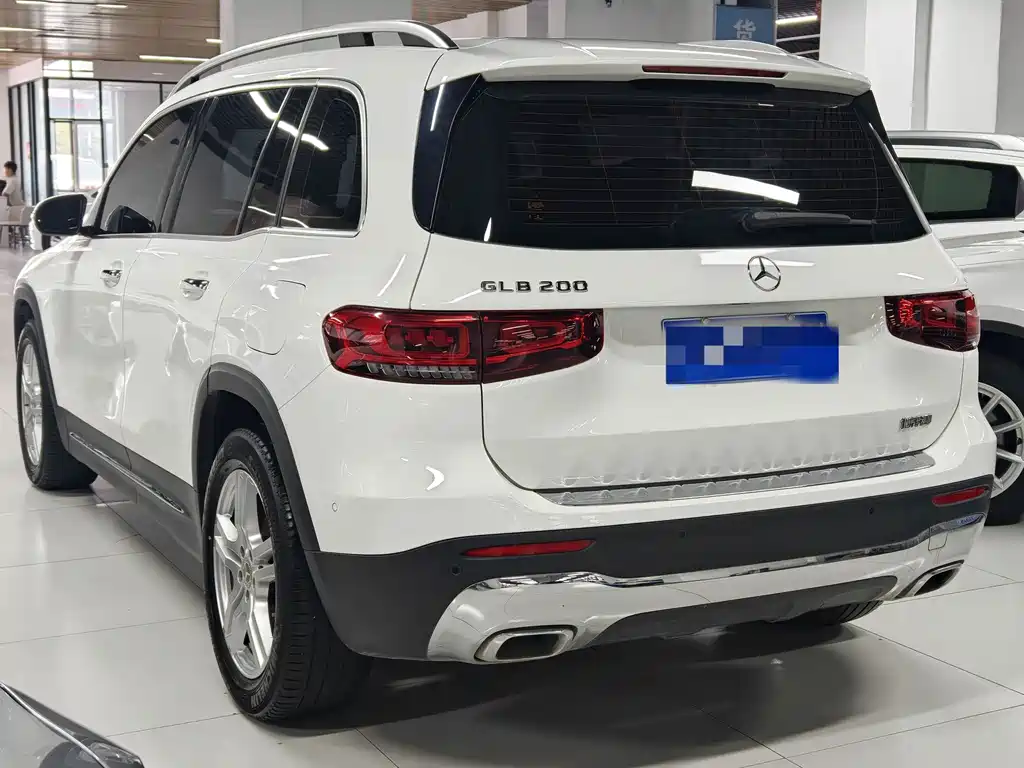 Mercedes-Benz GLB — миниатюра 4