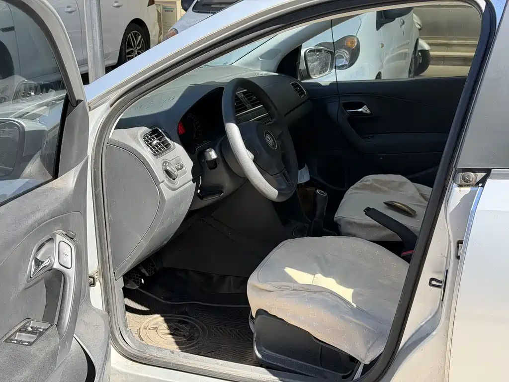 Volkswagen Polo — миниатюра 5