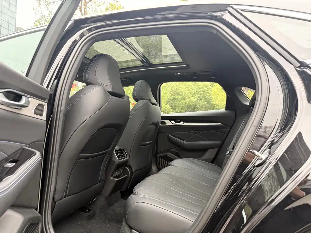 GEELY AUTOMOBILE XINGRUI