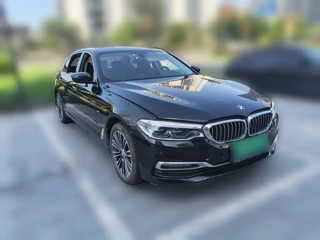 BMW 5 Series — миниатюра 24