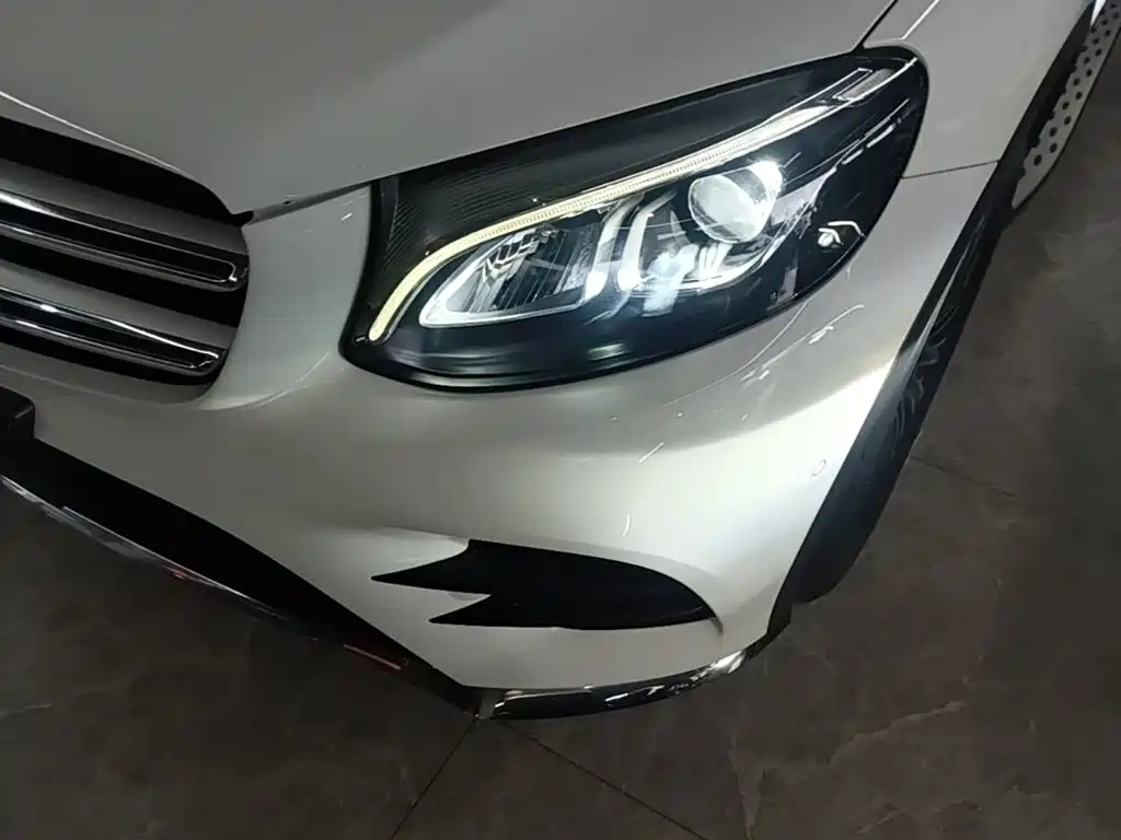 Mercedes-Benz GLC — миниатюра 24