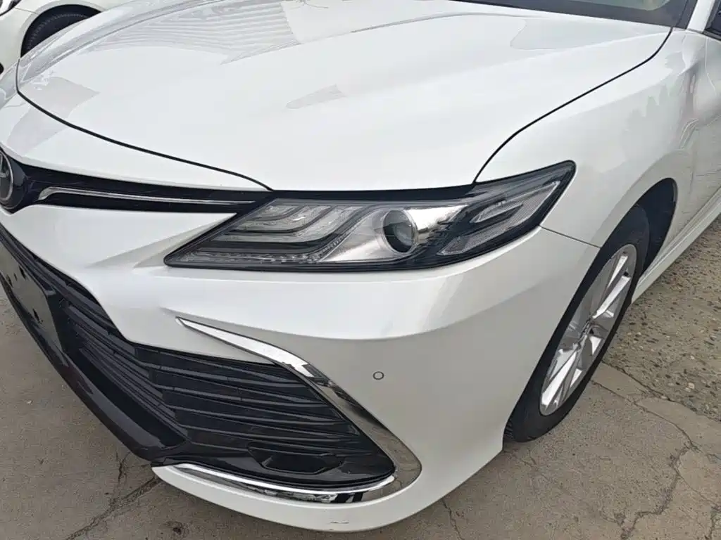 Toyota Camry — миниатюра 24
