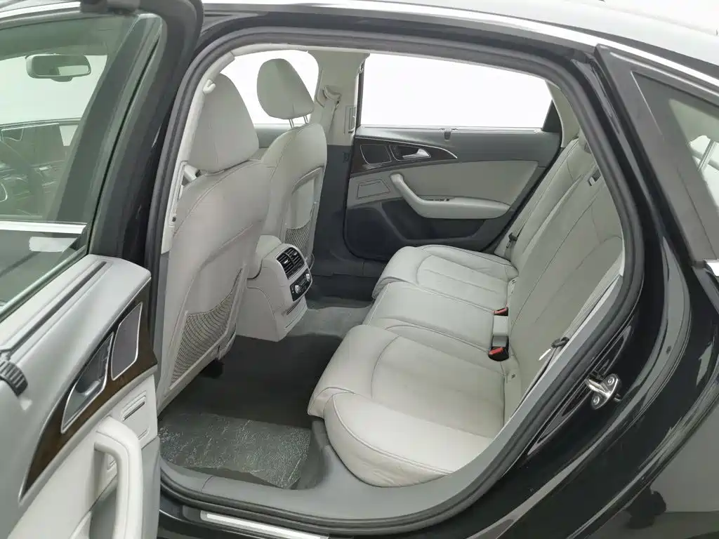 Audi A6L — миниатюра 15
