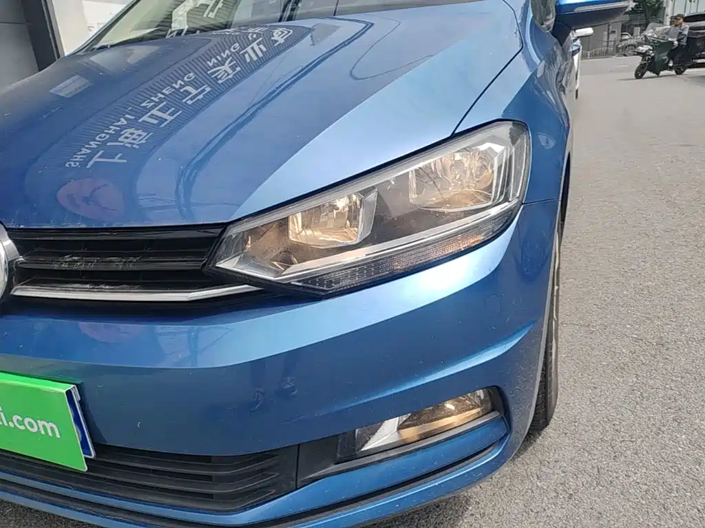 Volkswagen Touran — миниатюра 24