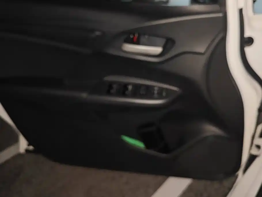 Honda Fit — миниатюра 7