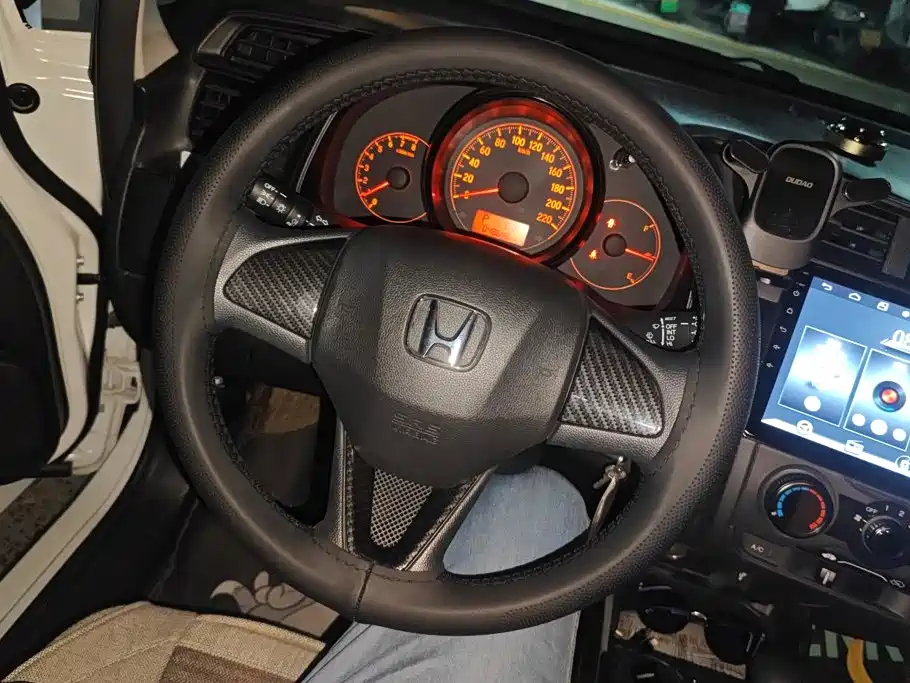 Honda Fit — миниатюра 14
