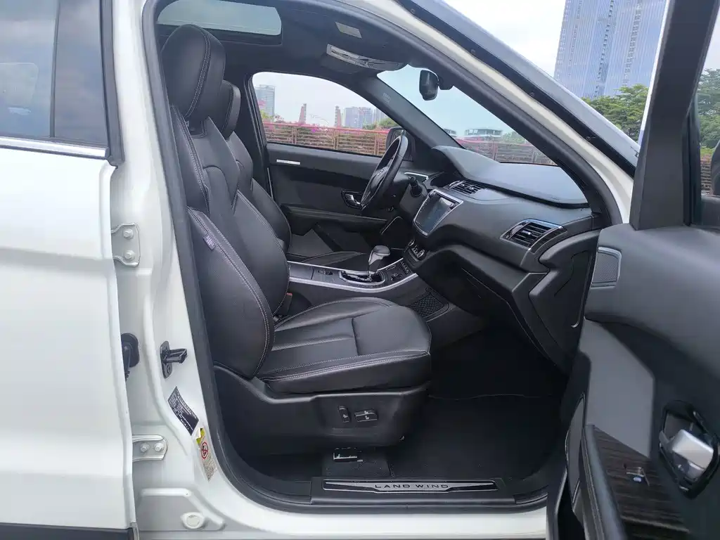 Landwind Landwind X7 — миниатюра 12