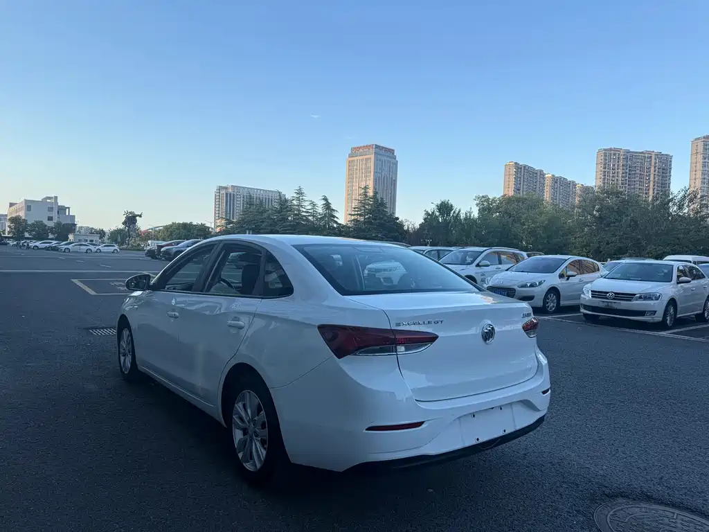 Buick Excelle — миниатюра 19